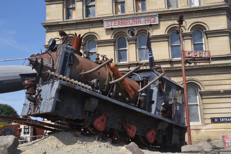 1983E097-7686-412A-8600-333BCE1A9737